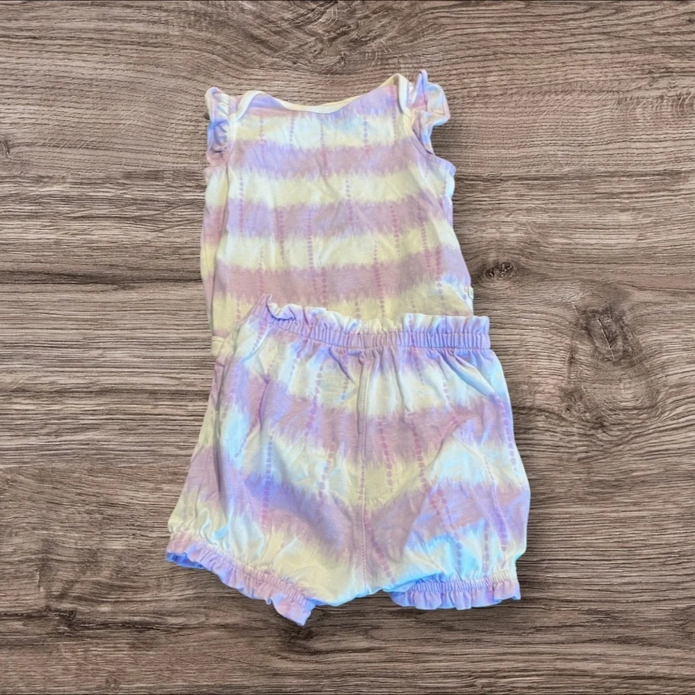 Baby Gap Girls Outfits Onesie Bloomer Size 18-24 months. Lot of 2. Purple